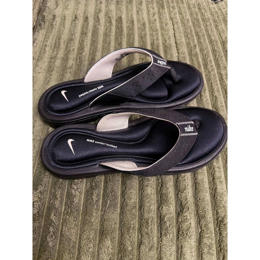 Nike Womens 8 Black Sandals Flip Flops Comfort Footbed Athletic Thong 343881-011